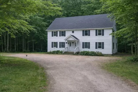 34 Middle Ridge Rd, Bridgton, ME 04009