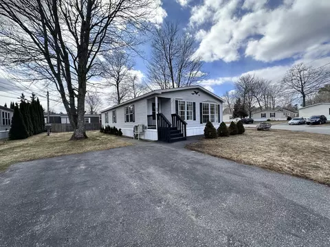 50 Long St, Brunswick, ME 04011