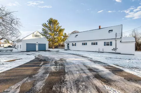 119 Curtis St, Pittsfield, ME 04967