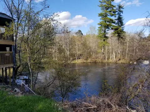 14 Butterfield Rd, Sumner, ME 04292