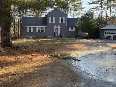 14 Emerson Dr, Windham, ME 04062