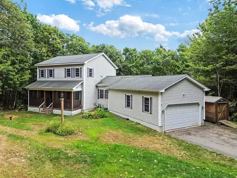 17 Lisa Rdg, Sidney, ME 04330
