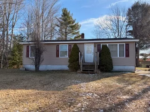 43 Blackswoods Rd, Franklin, ME 04634
