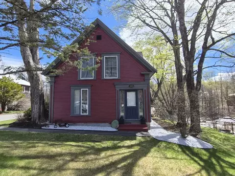 17 Cummings Hill Rd, Temple, ME 04984
