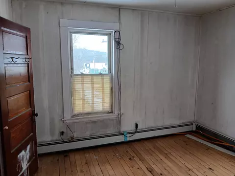 30 Harlow Hill Rd, Mexico, ME 04257