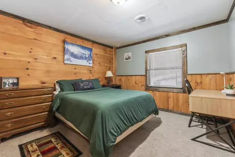Bedroom - 1480 Arnold Trl, Eustis, ME 04936 photo 3 of 4