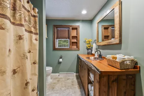 Bath - 1480 Arnold Trl, Eustis, ME 04936 photo 1 of 2
