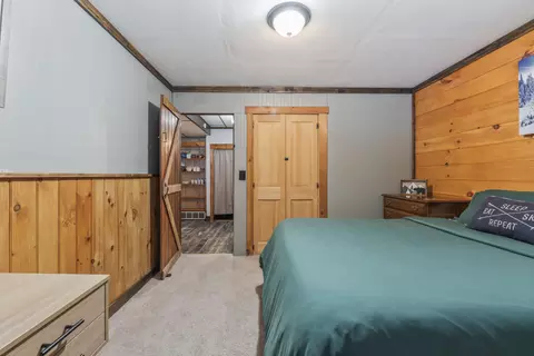 Bedroom - 1480 Arnold Trl, Eustis, ME 04936 photo 4 of 4