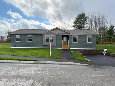 2 Baxter Blvd, Biddeford, ME 04005