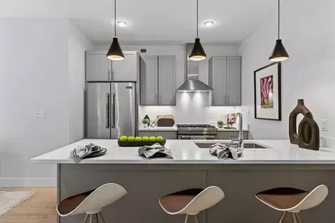 383 Commercial St #413, Portland, ME 04101