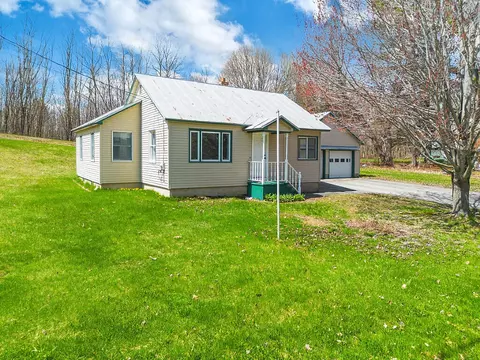 84 Bray Ave, Fairfield, ME 04937