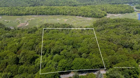 lot Apt 4 Lewis Hill Rd, Newcastle, ME 04553