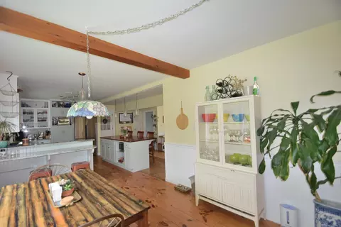 Dining - 10 Durham Rd, Freeport, ME 04032 photo 4 of 6