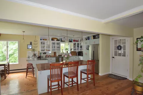 Kitchen - 10 Durham Rd, Freeport, ME 04032 photo 6 of 13