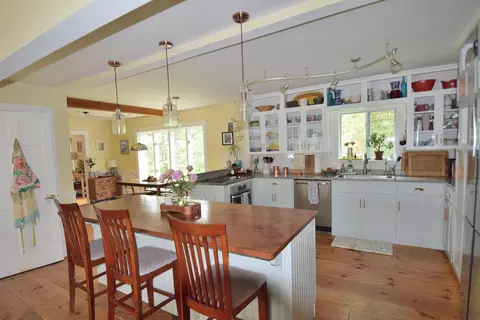 Kitchen - 10 Durham Rd, Freeport, ME 04032 photo 1 of 13