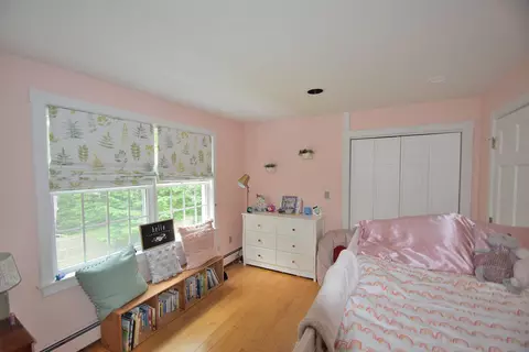 Bedroom - 10 Durham Rd, Freeport, ME 04032 photo 15 of 28