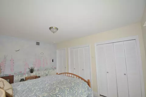 Bedroom - 10 Durham Rd, Freeport, ME 04032 photo 3 of 28