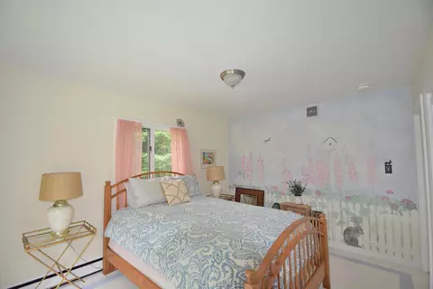 Bedroom - 10 Durham Rd, Freeport, ME 04032 photo 2 of 28