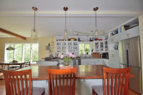 Kitchen - 10 Durham Rd, Freeport, ME 04032 photo 8 of 13