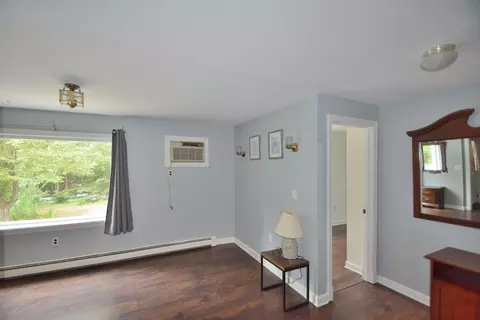 Bedroom - 10 Durham Rd, Freeport, ME 04032 photo 20 of 28
