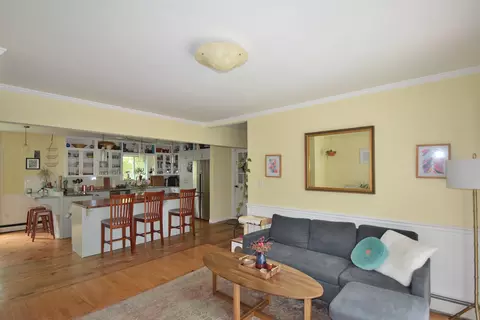 Living - 10 Durham Rd, Freeport, ME 04032 photo 3 of 9