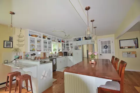 Kitchen - 10 Durham Rd, Freeport, ME 04032 photo 5 of 13