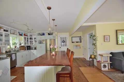 Kitchen - 10 Durham Rd, Freeport, ME 04032 photo 9 of 13