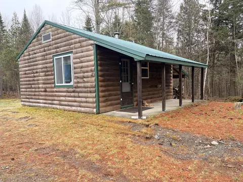 256 Jackson Pond Rd, Concord Twp, ME 04920