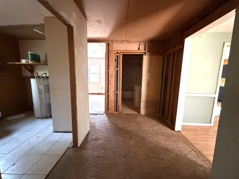 Entry Way - 296 Valley Avenue Rd, Exeter, ME 04435 photo 1 of 2