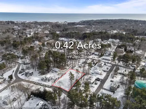 1 Field Ave, York, ME 03909