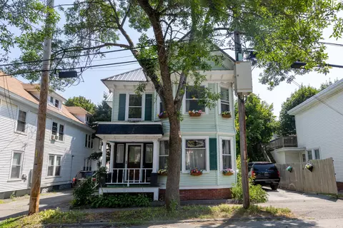 18 Hudson St, Bangor, ME 04401