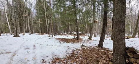 585 Main St, Sumner, ME 04292