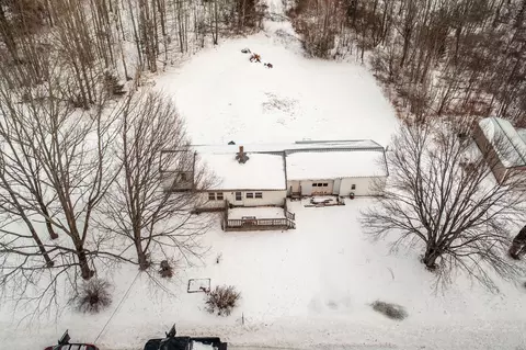 951 Moosehead Trl, Dixmont, ME 04932
