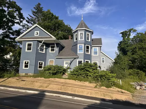 109 Main St, Lisbon, ME 04252