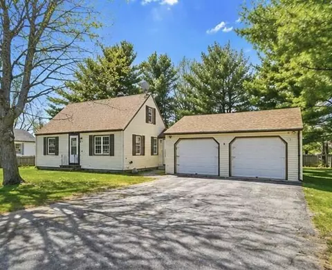 10 Abby Rd, Windham, ME 04062