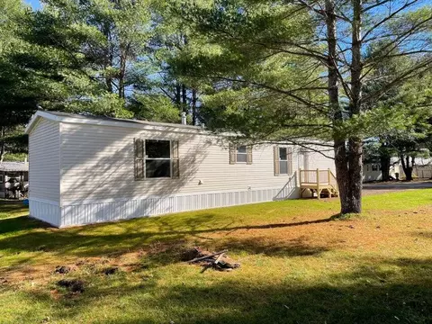 163 Brier Ln, Farmington, ME 04938