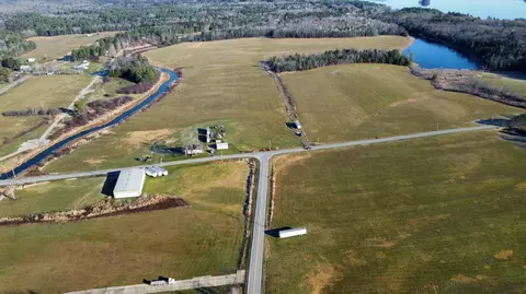 50 Hannaford Hill Rd, Vassalboro, ME 04989