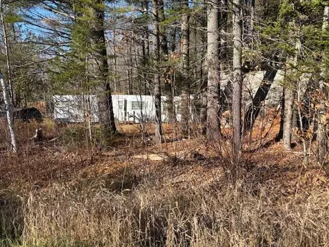 5983 Bennoch Rd, Lagrange, ME 04453