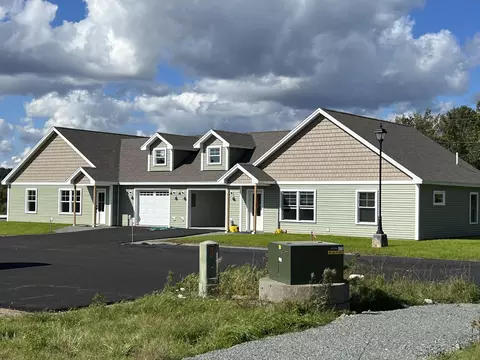 30 Tinker Meadow Way #30, Ellsworth, ME 04605