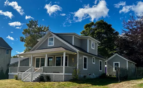 9 Tracy Rd, Mount Desert, ME 04660