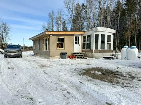 95 Conant Rd, Meddybemps, ME 04657