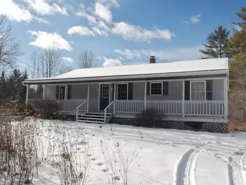 824 Ridge Rd, Windsor, ME 04363