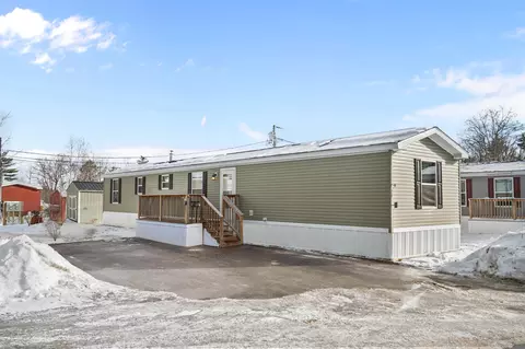 29 Maplewood Dr, Limington, ME 04049