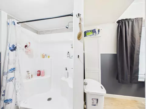 Bath - 1616 Main St, Mapleton, ME 04757 photo 2 of 5