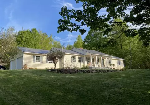 107 Mount Vista Dr, Sidney, ME 04330