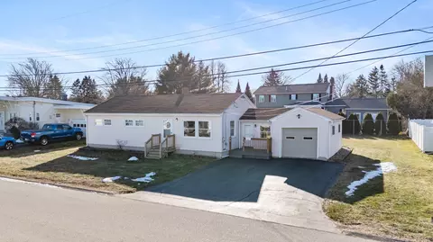 2 Free St, Biddeford, ME 04005