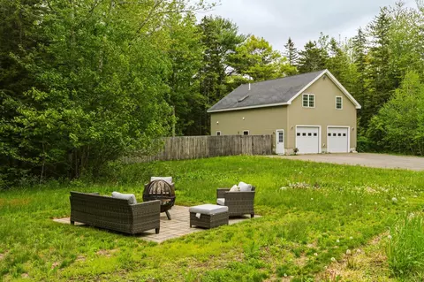 26 Orchard Rd, Bar Harbor, ME 04609