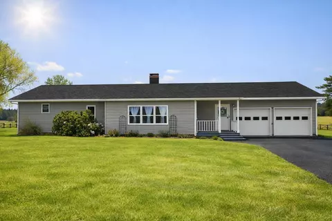 506 Baring St, Calais, ME 04619