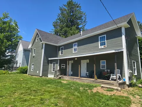 296 N Main St, Pittsfield, ME 04967