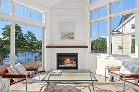 7 Isle Ave #101, Saco, ME 04072